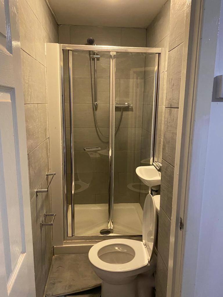 Nevendon Double En-Suite Rooms מראה חיצוני תמונה